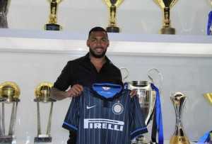 Yann M'Vila Resmi Mendarat Ke Internazionale