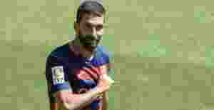 arda-turan-cari-hunian-baru